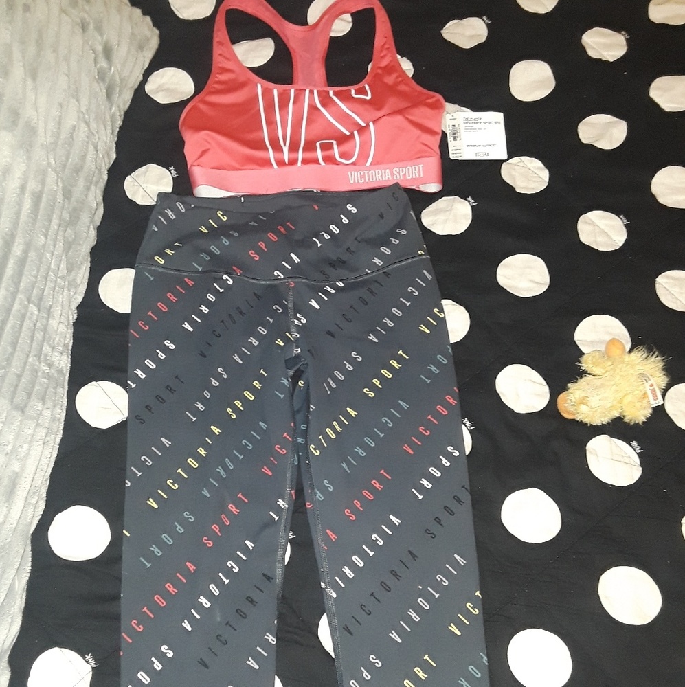 Victoria Secret sport leggings on sport  Sold